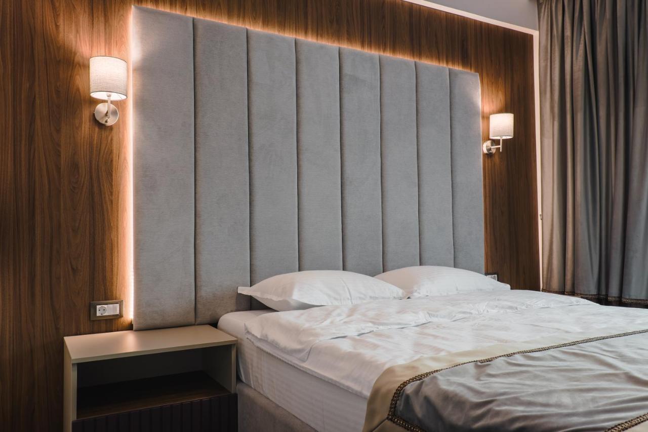 Hotel Bloom Caciulata Eksteriør bilde